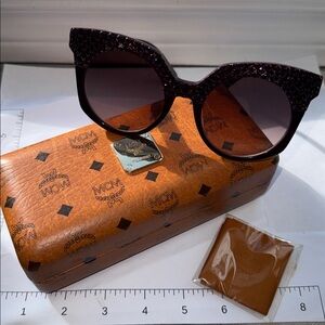 MCM NWT Authentic Women's Cat Eye 52mm Acetate Frame Sunglasses Purple